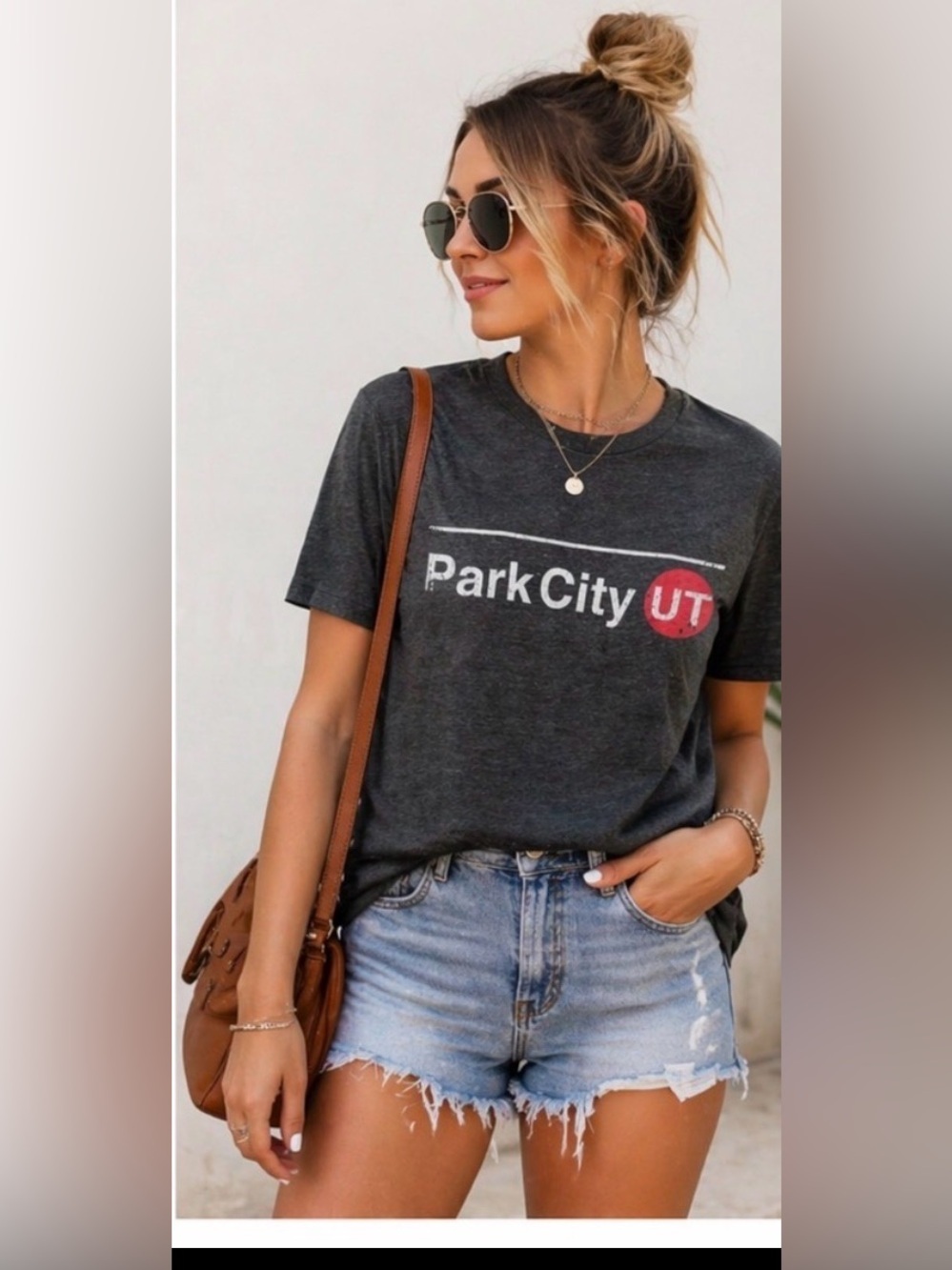 Park City UTAH Charcoal Sz Medium Tee Shirt Red Graphic casual Unisex Everyday